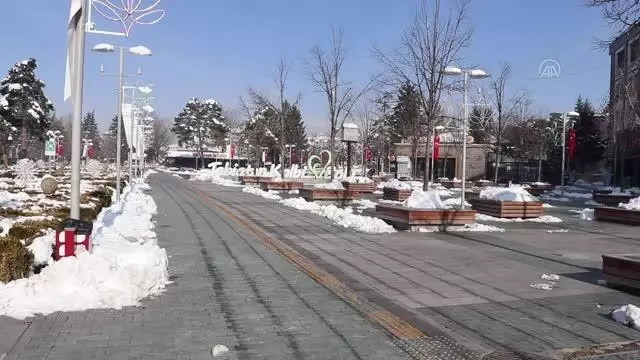 Bolu sıfırın altında 29,7 dereceyle Türkiye'nin en soğuk ili oldu Bolu sıfırın altında 29,7 dereceyle Türkiye'nin en soğuk ili oldu