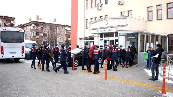 Çağrı merkezi aracılığıyla 4 milyon liralık dolandırıcılığa 11 tutuklama Çağrı merkezi aracılığıyla 4 milyon liralık dolandırıcılığa 11 tutuklama