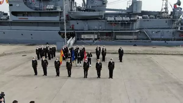 Deniz Harp Okulu'nda devir teslim töreni Deniz Harp Okulu'nda devir teslim töreni