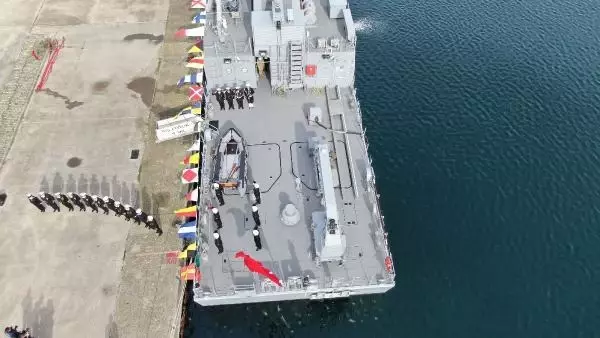 Deniz Harp Okulu'nda devir teslim töreni Deniz Harp Okulu'nda devir teslim töreni