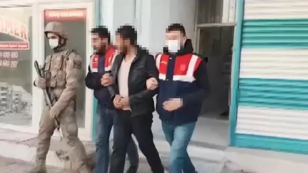 Son dakika haberi: Firari hükümlü, 8 yıl sonra dron destekli operasyonla yakalandı Son dakika haberi: Firari hükümlü, 8 yıl sonra dron destekli operasyonla yakalandı