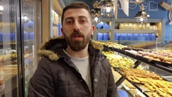 Fırındaki sadaka kutusunu çalan şüpheli, kameralara yakalandı Fırındaki sadaka kutusunu çalan şüpheli, kameralara yakalandı
