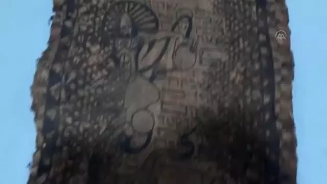 GAZİANTEP - Üzerinde İbranice yazıların bulunduğu tarihi eser niteliğinde piton yılanı derisi ele geçirildi GAZİANTEP - Üzerinde İbranice yazıların bulunduğu tarihi eser niteliğinde piton yılanı derisi ele geçirildi