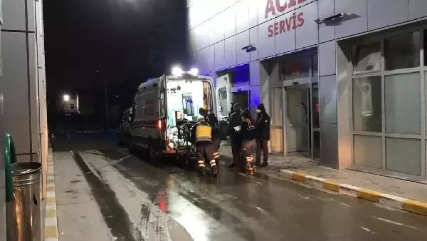 Son dakika! Gürültü ihbarına giden iki polise bıçaklı saldırı Son dakika! Gürültü ihbarına giden iki polise bıçaklı saldırı