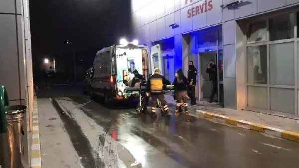 Son dakika! Gürültü ihbarına giden iki polise bıçaklı saldırı Son dakika! Gürültü ihbarına giden iki polise bıçaklı saldırı