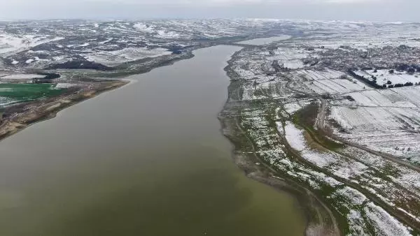 İstanbul'da barajların doluluk oranı yüzde 50'yi geçti İstanbul'da barajların doluluk oranı yüzde 50'yi geçti