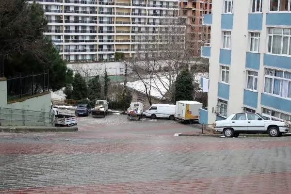 Son dakika haber: İstanbul'da kar kazası; kayan taksiden atladı