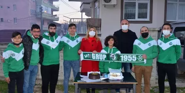 Kargocunun darbettiği otizmli Kuzey'e taraftarlardan sürpriz doğum günü Kargocunun darbettiği otizmli Kuzey'e taraftarlardan sürpriz doğum günü