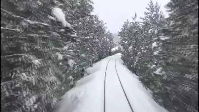 Kars-Erzurum demiryolu hattında kar temizliği Kars-Erzurum demiryolu hattında kar temizliği