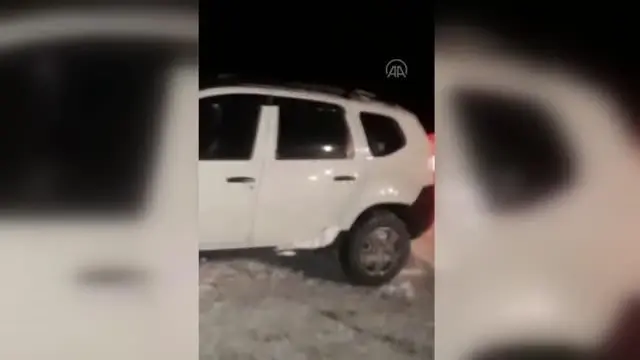 KASTAMONU - Kar nedeniyle köyde mahsur kalan yaşlı kadın kepçede taşınarak kurtarıldı KASTAMONU - Kar nedeniyle köyde mahsur kalan yaşlı kadın kepçede taşınarak kurtarıldı