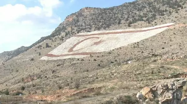 KKTC'de sürpriz kabine değişikliği! Sağlık Bakanı görevden alındı KKTC'de sürpriz kabine değişikliği! Sağlık Bakanı görevden alındı