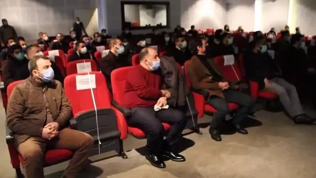Malazgirt'te YGS sınavı öncesi bilgilendirme toplantısı yapıldı Malazgirt'te YGS sınavı öncesi bilgilendirme toplantısı yapıldı