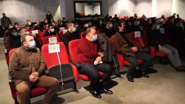 Malazgirt'te YGS sınavı öncesi bilgilendirme toplantısı yapıldı Malazgirt'te YGS sınavı öncesi bilgilendirme toplantısı yapıldı