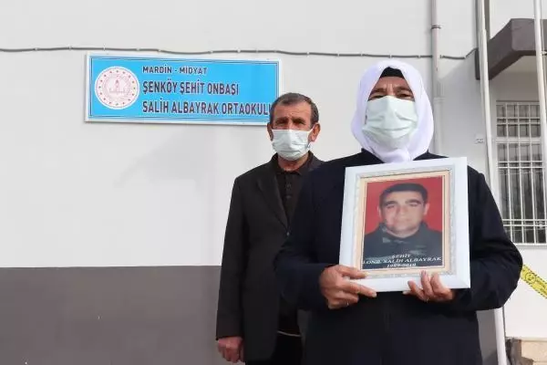 Son dakika haberleri... Midyatlı şehit asker Salih Albayrak'ın adı, okulda yaşatılacak Son dakika haberleri... Midyatlı şehit asker Salih Albayrak'ın adı, okulda yaşatılacak