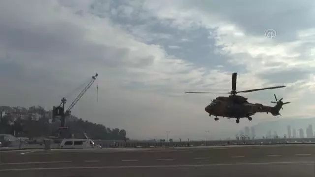 Son dakika haber | Milli Savunma Bakanı Hulusi Akar, TCG Gür denizaltısını ziyaret etti Son dakika haber | Milli Savunma Bakanı Hulusi Akar, TCG Gür denizaltısını ziyaret etti