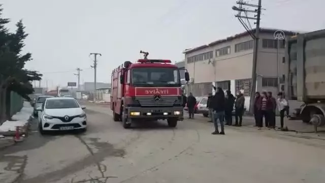 Mobilya fabrikasında patlama sonucu yangın çıktı, bir işçi öldü, 6 kişi yaralandı Mobilya fabrikasında patlama sonucu yangın çıktı, bir işçi öldü, 6 kişi yaralandı