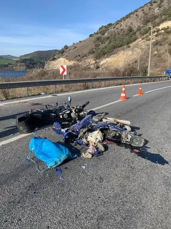 Son dakika haber... Motosikletlerin çarpıştığı kazada yaralanan genç, 8 gün sonra yaşamını yitirdi Son dakika haber... Motosikletlerin çarpıştığı kazada yaralanan genç, 8 gün sonra yaşamını yitirdi