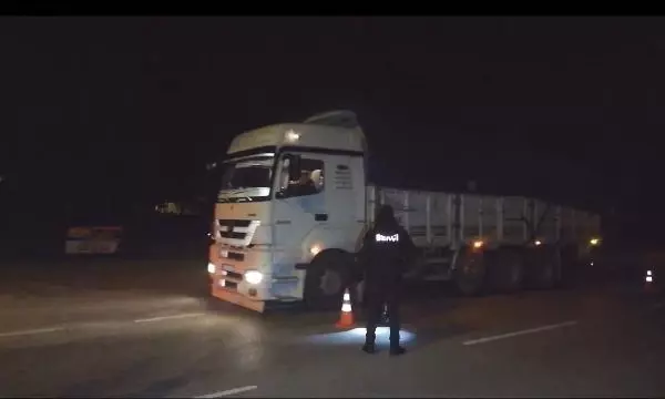 Son dakika gündem: Osmaniye'de tedbirlere uymayan 176 kişiye 310 bin lira ceza Son dakika gündem: Osmaniye'de tedbirlere uymayan 176 kişiye 310 bin lira ceza