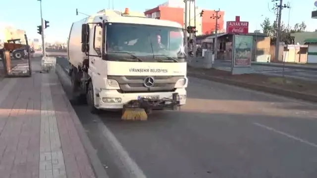 Son dakika haberleri! ŞANLIURFA - Cadde ve sokaklarda sessizlik hakim Son dakika haberleri! ŞANLIURFA - Cadde ve sokaklarda sessizlik hakim