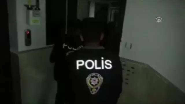 Son dakika haber... ŞANLIURFA - Tefecilik operasyonunda 2 zanlı gözaltına alındı Son dakika haber... ŞANLIURFA - Tefecilik operasyonunda 2 zanlı gözaltına alındı