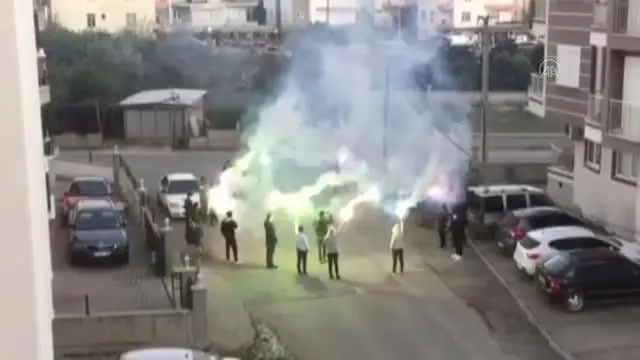 Serik'te bir grup taraftardan otizmli Kuzey Kaan Saka'ya doğum günü sürprizi Serik'te bir grup taraftardan otizmli Kuzey Kaan Saka'ya doğum günü sürprizi