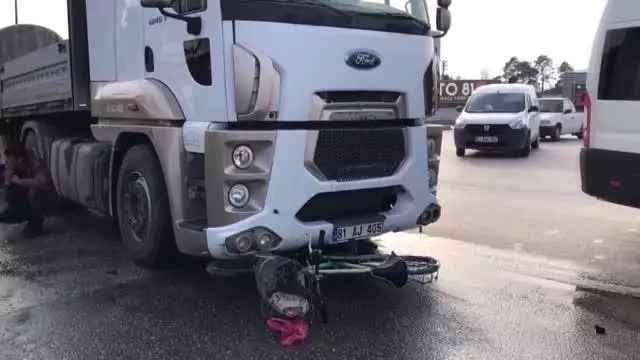 Son dakika gündem: Tırın çarptığı bisikletli hayatını kaybetti Son dakika gündem: Tırın çarptığı bisikletli hayatını kaybetti