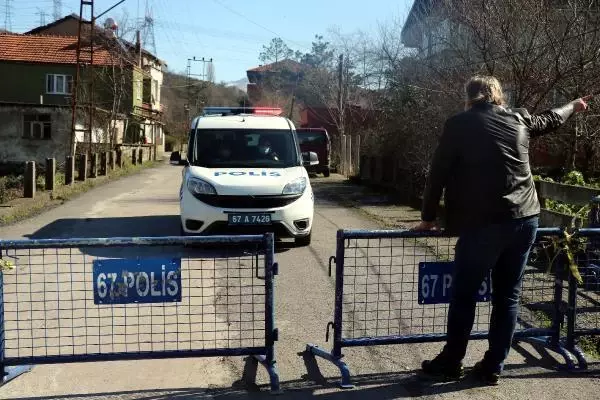 Zonguldak'ta mutasyonlu virüs şüphesiyle bir sokak karantinaya alındı Zonguldak'ta mutasyonlu virüs şüphesiyle bir sokak karantinaya alındı