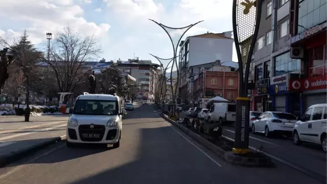 1 Mart itibarıyla normalleşmesi beklenen Bingöl'de vaka sayılarının düşüşündeki en önemli etken çetin kış şartları 1 Mart itibarıyla normalleşmesi beklenen Bingöl'de vaka sayılarının düşüşündeki en önemli etken çetin kış şartları