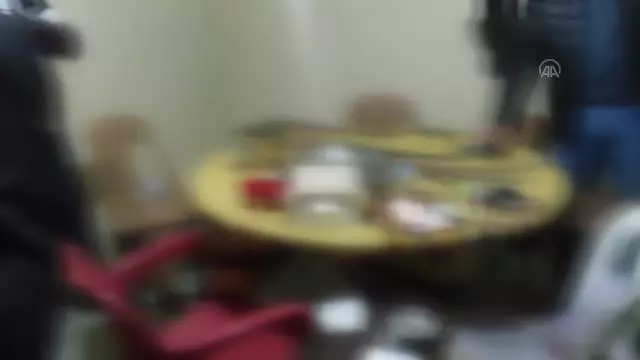 Son dakika haberi! Alaşehir'de kumar oynayan 3 kişiye, 14 bin 208 lira ceza Son dakika haberi! Alaşehir'de kumar oynayan 3 kişiye, 14 bin 208 lira ceza
