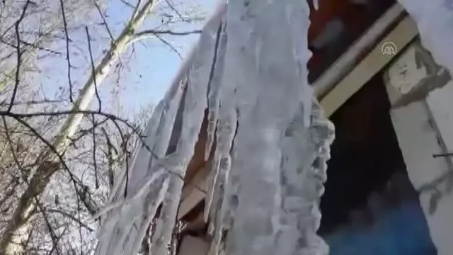 Son dakika haberi... Aşırı soğuk yüzünden çeşmeler dondu, Yeniçağa Gölü buz tuttu Son dakika haberi... Aşırı soğuk yüzünden çeşmeler dondu, Yeniçağa Gölü buz tuttu