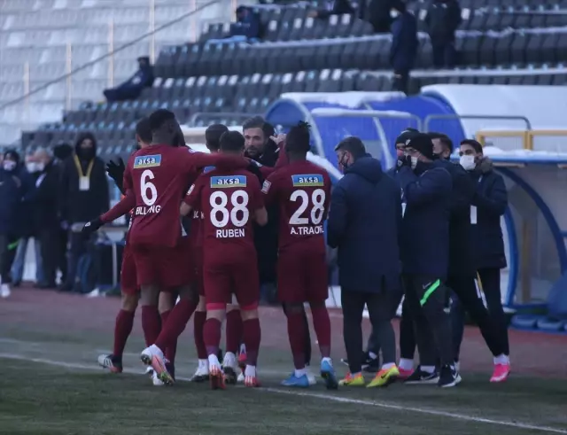 Atakaş Hatayspor, Erzurumspor'u deplasmanda 3-1 mağlup etti Atakaş Hatayspor, Erzurumspor'u deplasmanda 3-1 mağlup etti