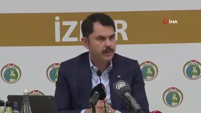 Bakan Kurum: 'Burada vefat eden vatandaşlarımızı anacağımız, hatıralarını yad edeceğimiz Rıza Bey Apartmanı'nın alanını boş bırakıyoruz. Bakan Kurum: 'Burada vefat eden vatandaşlarımızı anacağımız, hatıralarını yad edeceğimiz Rıza Bey Apartmanı'nın alanını boş bırakıyoruz.