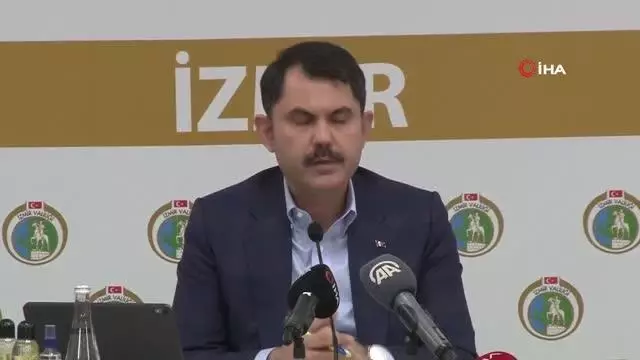Bakan Kurum: 'Burada vefat eden vatandaşlarımızı anacağımız, hatıralarını yad edeceğimiz Rıza Bey Apartmanı'nın alanını boş bırakıyoruz. Bakan Kurum: 'Burada vefat eden vatandaşlarımızı anacağımız, hatıralarını yad edeceğimiz Rıza Bey Apartmanı'nın alanını boş bırakıyoruz.