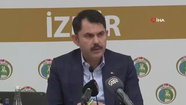 Bakan Kurum: 'Burada vefat eden vatandaşlarımızı anacağımız, hatıralarını yad edeceğimiz Rıza Bey Apartmanı'nın alanını boş bırakıyoruz. Bakan Kurum: 'Burada vefat eden vatandaşlarımızı anacağımız, hatıralarını yad edeceğimiz Rıza Bey Apartmanı'nın alanını boş bırakıyoruz.
