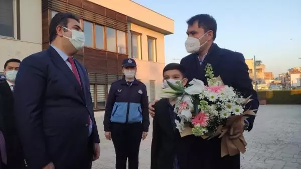 Son dakika haberleri! Bakan Kurum: Rıza Bey Apartmanı'nın yeri deprem hatıra alanı olacak(2) Son dakika haberleri! Bakan Kurum: Rıza Bey Apartmanı'nın yeri deprem hatıra alanı olacak(2)