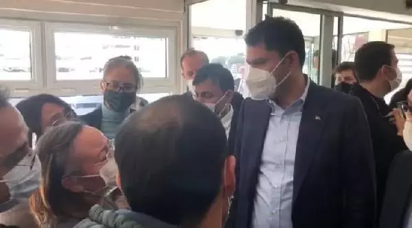 Bakan Kurum: Rıza Bey Apartmanı'nın yeri deprem hatıra alanı olacak Bakan Kurum: Rıza Bey Apartmanı'nın yeri deprem hatıra alanı olacak