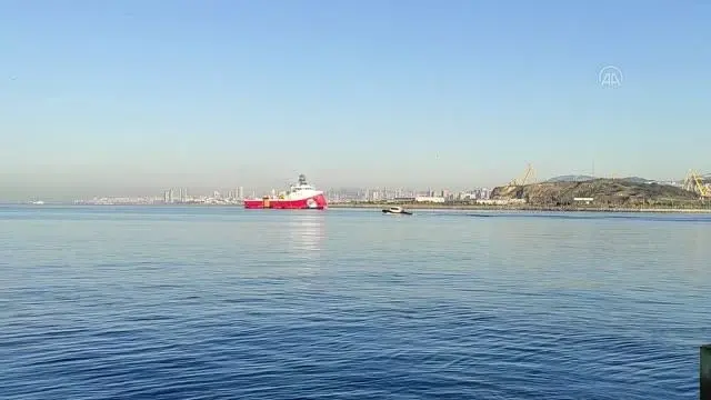 'Barbaros Hayrettin Paşa' sismik araştırma gemisi Tuzla Limanı'na geldi 'Barbaros Hayrettin Paşa' sismik araştırma gemisi Tuzla Limanı'na geldi