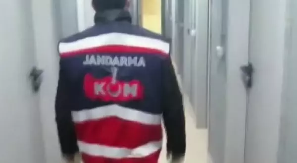 Son dakika haberi: 80 bin paket kaçak puro ele geçirildi Son dakika haberi: 80 bin paket kaçak puro ele geçirildi