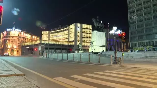 Başkentte, yarın sabah 05.00'te son bulacak sokağa çıkma kısıtlamasına genel olarak uyulduğu görüldü Başkentte, yarın sabah 05.00'te son bulacak sokağa çıkma kısıtlamasına genel olarak uyulduğu görüldü
