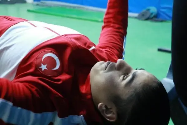 Depremden kurtulup dünya şampiyonu olan Eda'nın hedefi olimpiyat altını Depremden kurtulup dünya şampiyonu olan Eda'nın hedefi olimpiyat altını