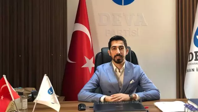 DEVA Partisi Batman İl Başkanı Avukat Melik Müjdeci: Kaçak elektrik kullanımı vatandaşın belini büküyor DEVA Partisi Batman İl Başkanı Avukat Melik Müjdeci: Kaçak elektrik kullanımı vatandaşın belini büküyor