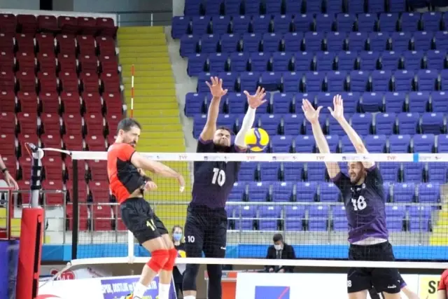 Efeler Ligi: Afyon Belediye Yüntaş: 2 Spor Toto: 3 Efeler Ligi: Afyon Belediye Yüntaş: 2 Spor Toto: 3
