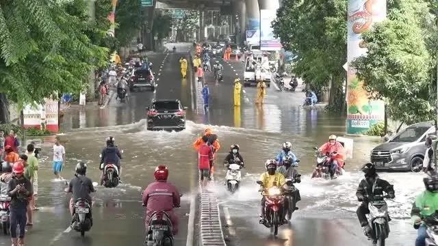 Son dakika haberi! Endonezya'da şiddetli yağışlar sele neden oldu Son dakika haberi! Endonezya'da şiddetli yağışlar sele neden oldu