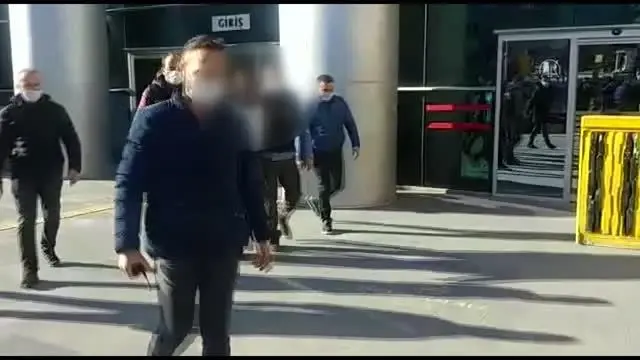 Son dakika: ESKİŞEHİR - Bir çift ve 4 yaşındaki çocuklarının öldürülmesiyle ilgili 4 şüpheli tutuklandı Son dakika: ESKİŞEHİR - Bir çift ve 4 yaşındaki çocuklarının öldürülmesiyle ilgili 4 şüpheli tutuklandı