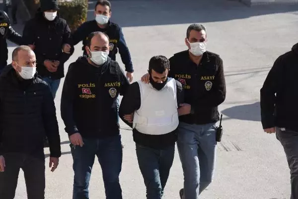 Eskişehir'deki aile katliamında katil zanlısı eski ortak çıktı Eskişehir'deki aile katliamında katil zanlısı eski ortak çıktı