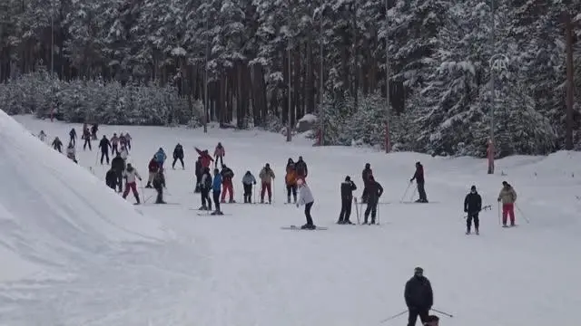 Etkili olan kar Cıbıltepe'de kayak sezonunu uzattı Etkili olan kar Cıbıltepe'de kayak sezonunu uzattı