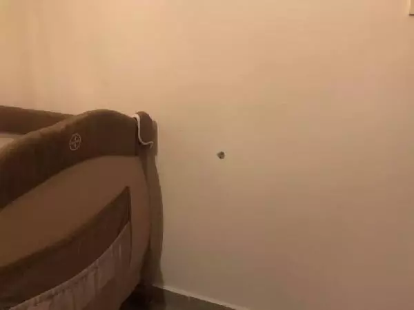 Ezine Belediye Başkanının evinin kurşunlanması olayında 1 şüpheli gözaltında Ezine Belediye Başkanının evinin kurşunlanması olayında 1 şüpheli gözaltında