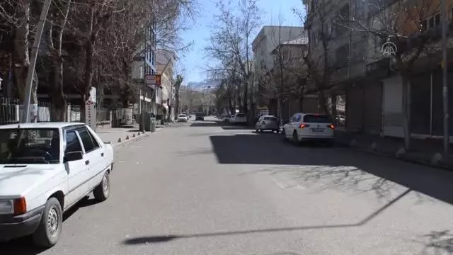 Gölbaşı'nda sokağa çıkma kısıtlamasına uyuldu Gölbaşı'nda sokağa çıkma kısıtlamasına uyuldu