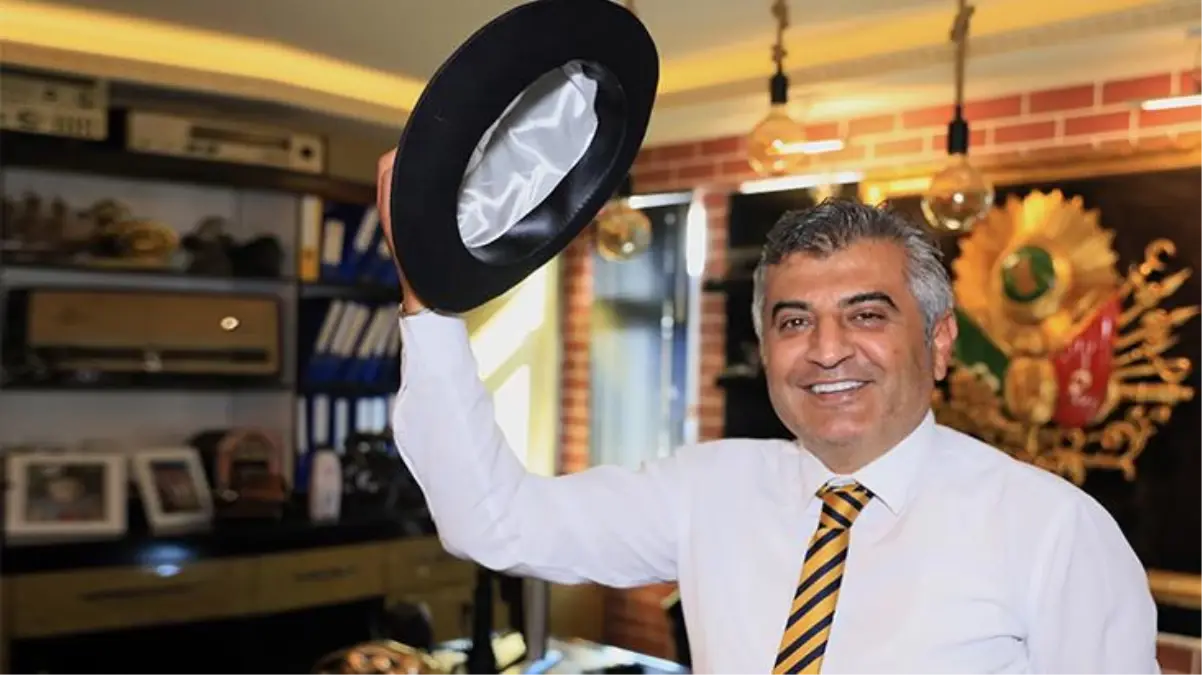 Hacze gittiğinde bulduğu Süleyman Demirel şapkasına yıllardır gözü gibi bakıyor