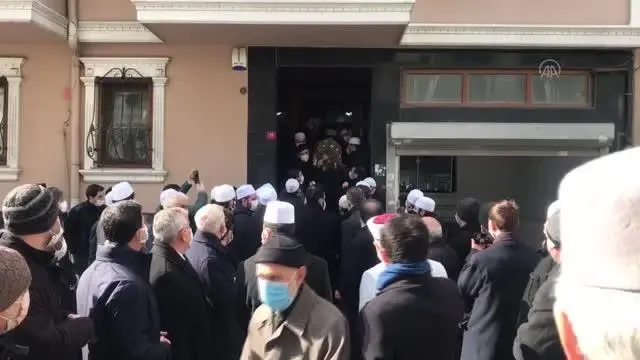 Hadis, tefsir ve fıkıh alimi M. Emin Saraç son yolculuğuna uğurlandı Hadis, tefsir ve fıkıh alimi M. Emin Saraç son yolculuğuna uğurlandı